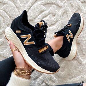 New Balance Running Shoe Woman’s Size 8.5